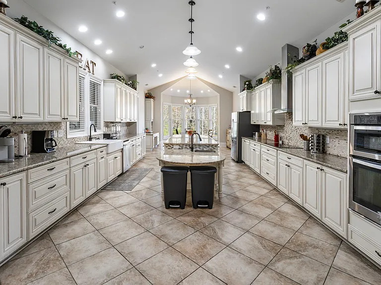13931 Thompson Rd — Photo 7