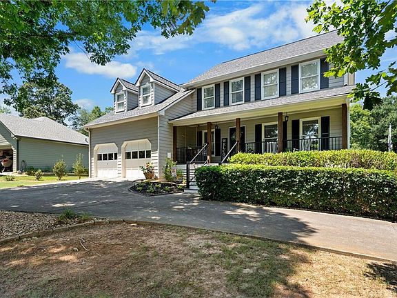 2nd image of 9 Topridge Dr