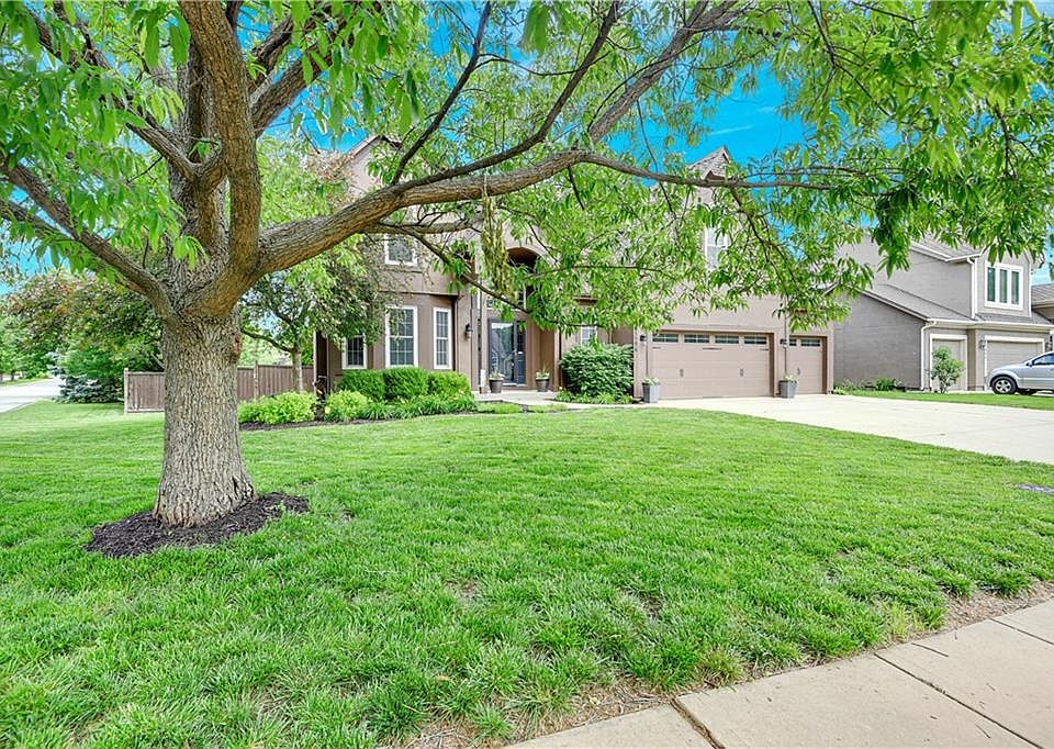 15996 W 159th Ter, Olathe, KS 66062 | Zillow