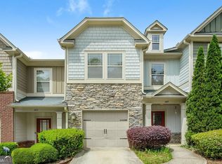 1069 N Village Dr, Decatur, GA 30032