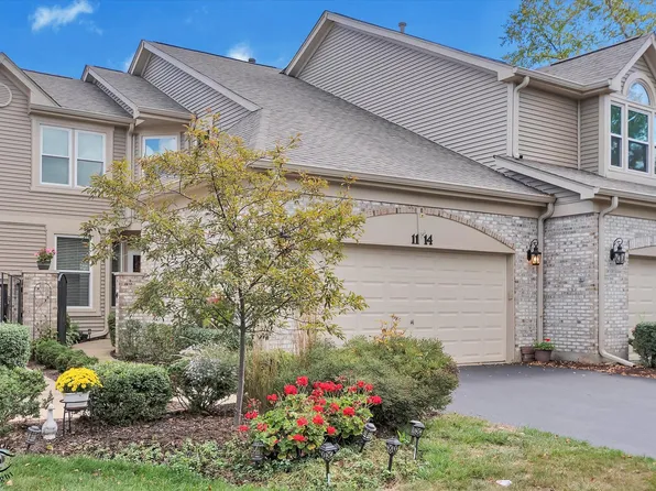 1114 Tennyson Ln, Naperville, IL 60540