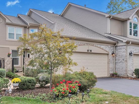 1114 Tennyson Ln, Naperville, IL 60540