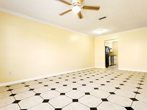 4th image of 16806 Castile Ave Side A