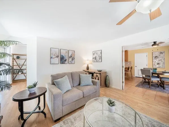 1828 Chapulin Ln, Fallbrook, CA 92028