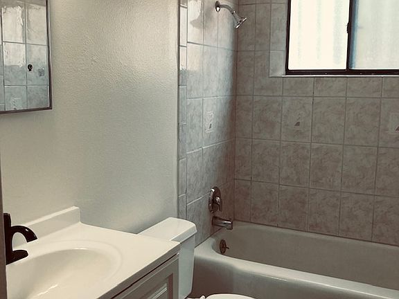 5th image of 609 Cagua Dr SE