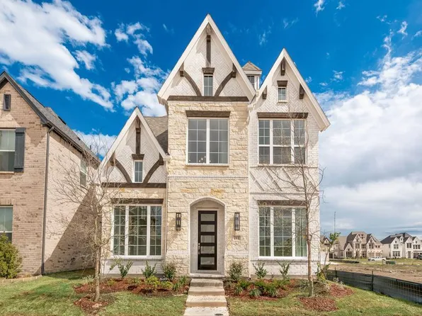 211 Golden Run Dr, Fate, TX 75189