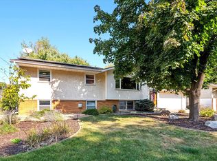 443 Centennial Dr, Roseville, MN 55113
