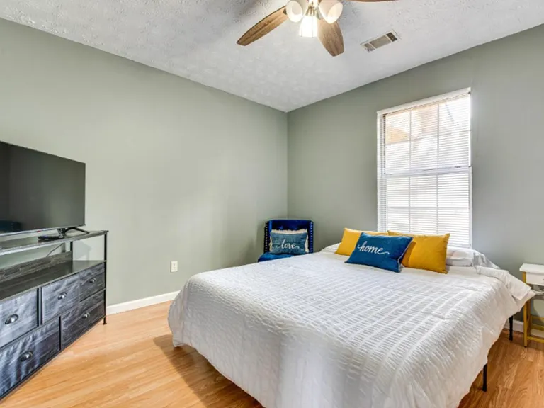 1739 Nutmeg St #1739 — Photo 5