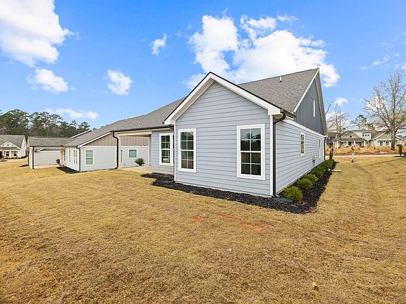 5th image of 1491 Lake Dr