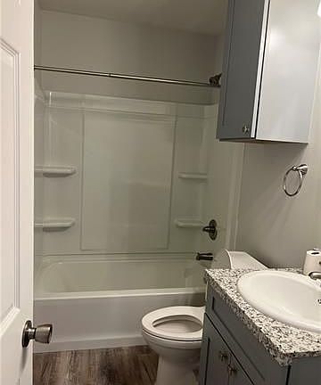 5th image of 8512 Palmetto St