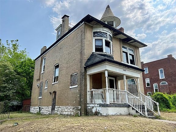 3rd image of 4649 Cote Brilliante Ave