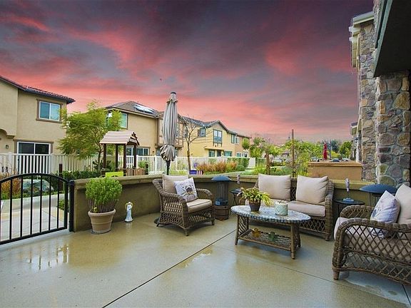 4th image of 462 Prosperity Dr