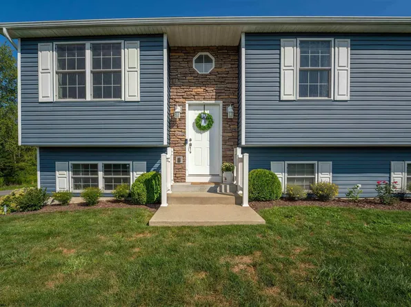 39 Chapel Brooke Cir, Reedsville, WV 26547