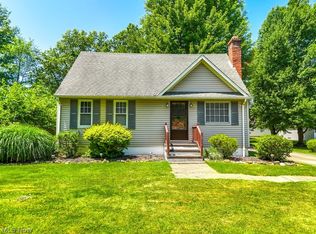 6916 Greenwood St, Independence, OH 44131