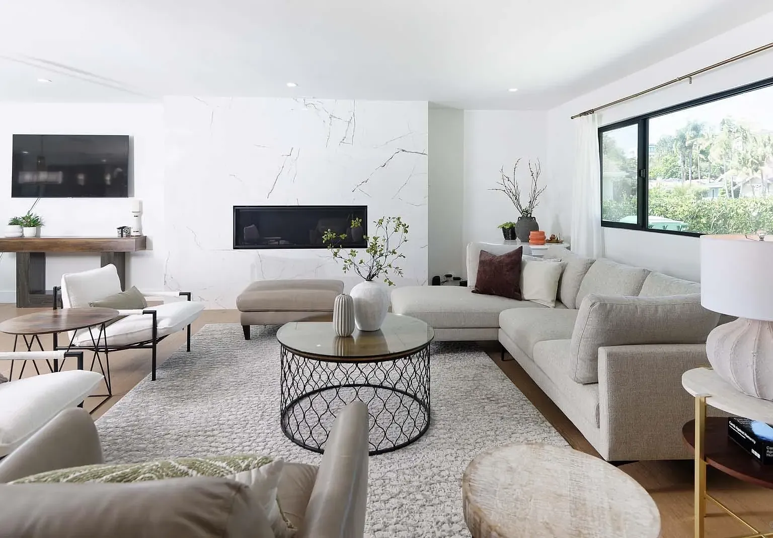 3 bed, 3.0 bath, 1812 sqft, $11,750 — Photo 4