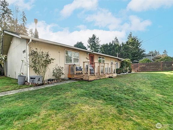 2nd image of 20406 52nd Avenue W