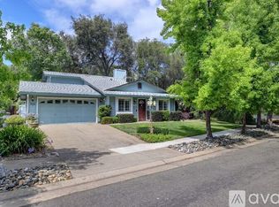 6245 Rachel Ln, Loomis, CA 95650