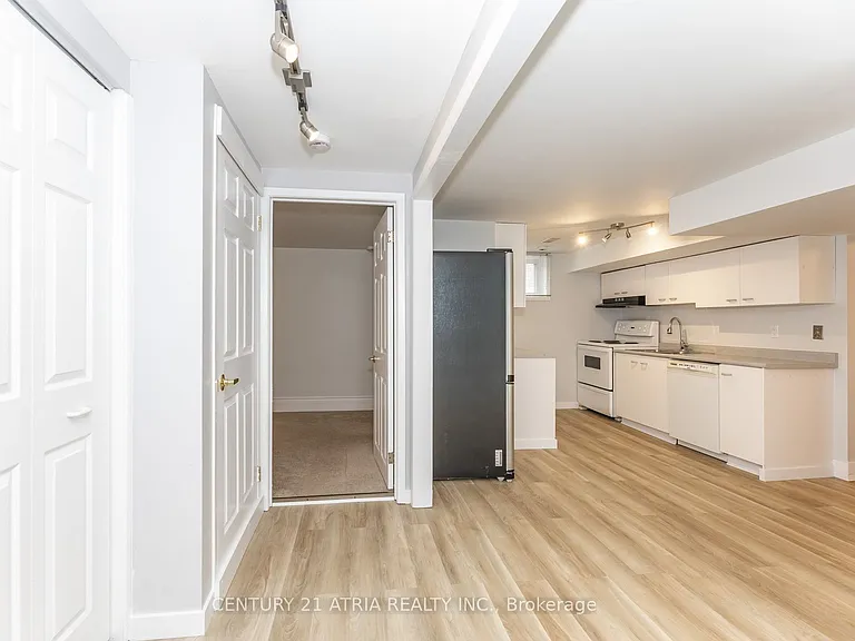 805 Batory Ave #BASEMENT — Photo 8