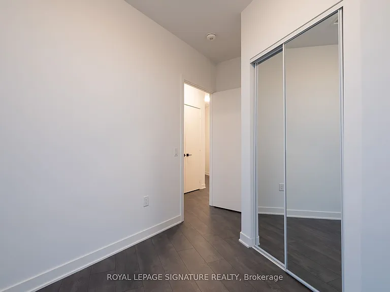 1185 Dupont St #1016 — Photo 12