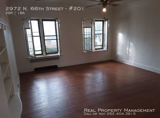 2972 N 66th St APT 201, Milwaukee, WI 53210