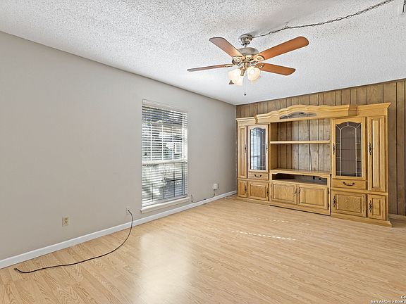 4th image of 7427 FIELDGATE DR