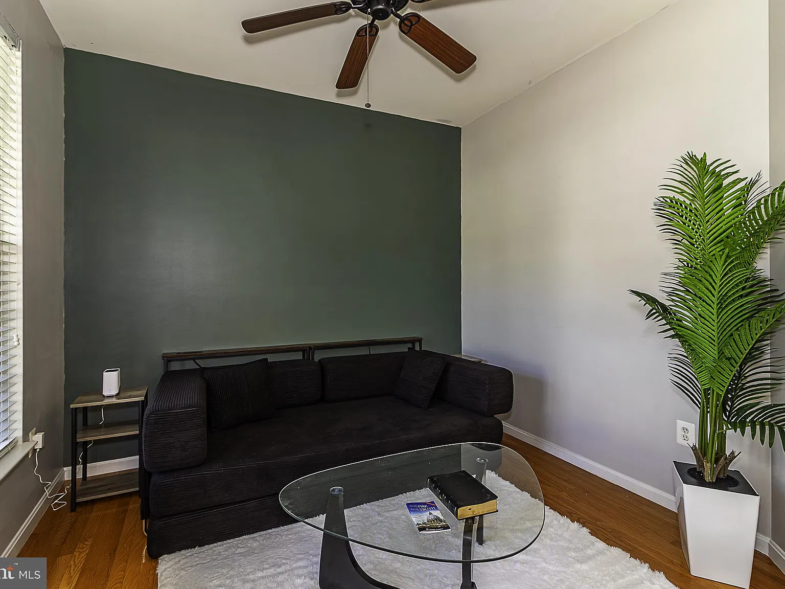 3 bed, 2.5 bath, 1502 sqft, $1,950 — Photo 4