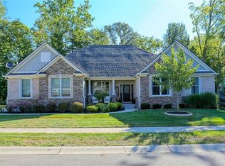 9519 N Dogwood Dr, McCordsville, IN 46055
