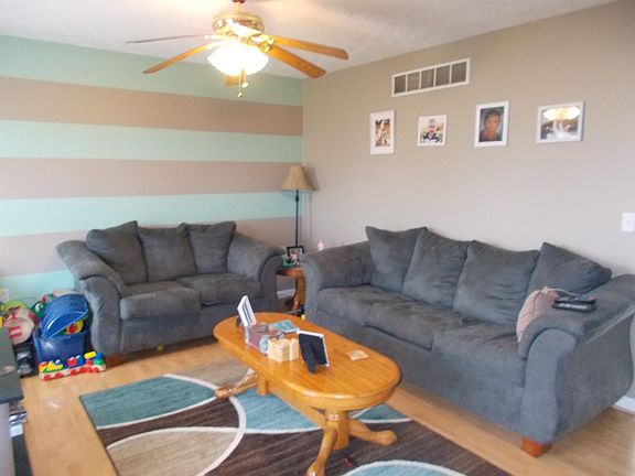 5th image of 107 Stevens Way