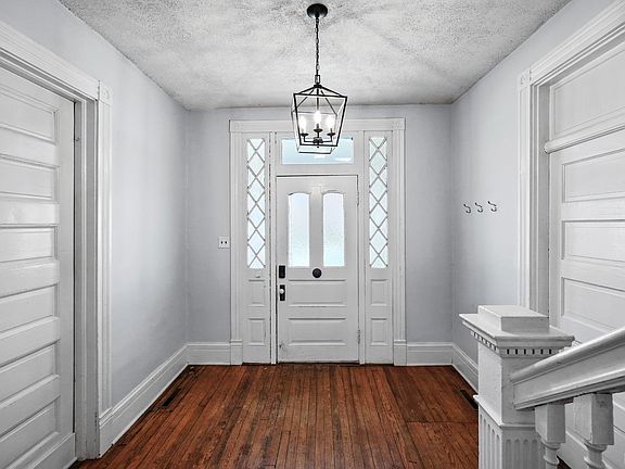 2nd image of 2461 Rivermont Ave