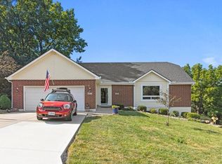 2104 SW Brighton Ct, Blue Springs, MO 64015