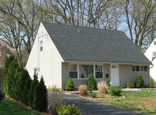 1180 Briarcliff Dr, Rahway, NJ 07065