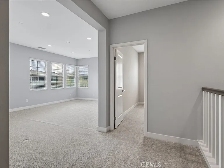 755 E Orange Blossom Way — Photo 41