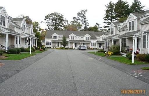 1st image of 884 Brockton Ave