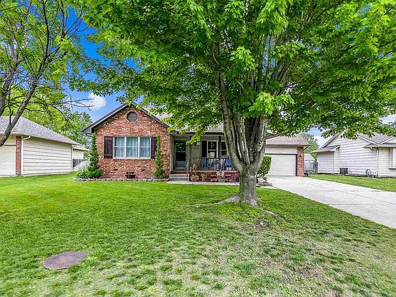 2nd image of 1740 Candace Ln