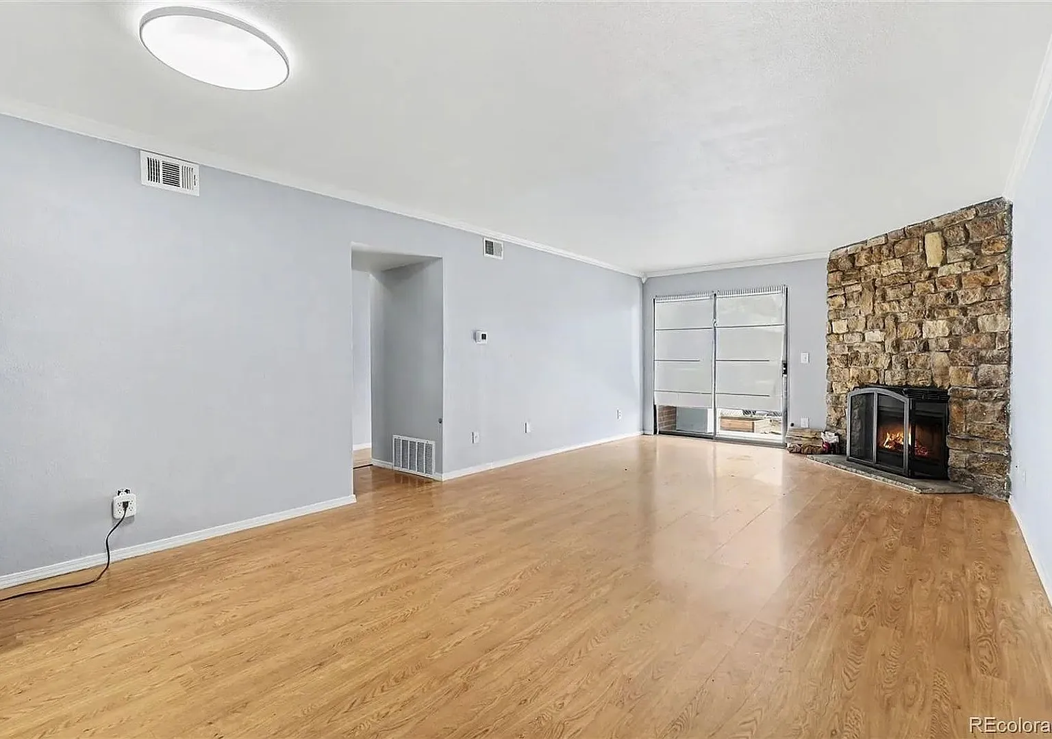 Comfortable 2-Bedroom, 2-Bath Condo in Established Lakewood Community! — Photo 3