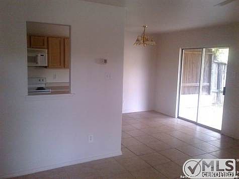 4th image of 6070 Bantry Bay
