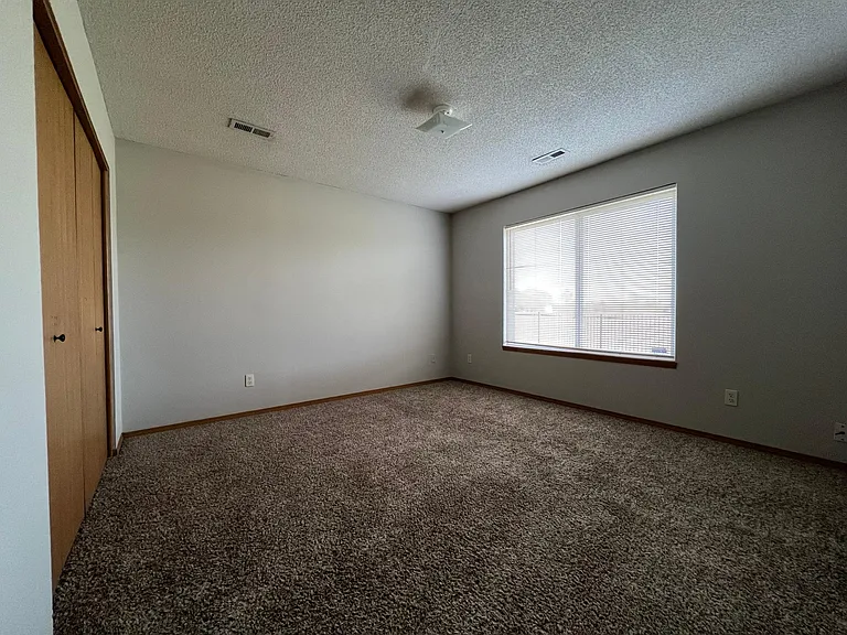 2513 E Conquest St — Photo 12