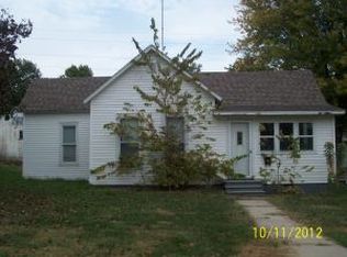 306 E 2nd St, Villisca, IA 50864