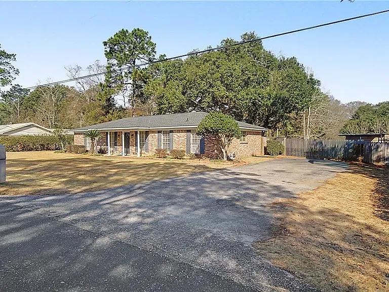 6258 Western Hills Ave — Photo 4