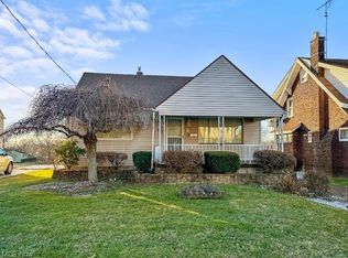 600 6th St, Campbell, OH 44405