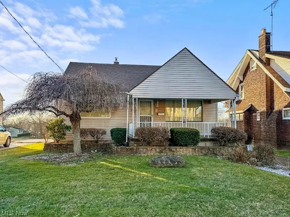 600 6th St, Campbell, OH 44405