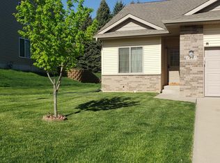 1447 Ozark Rdg, Coralville, IA 52241