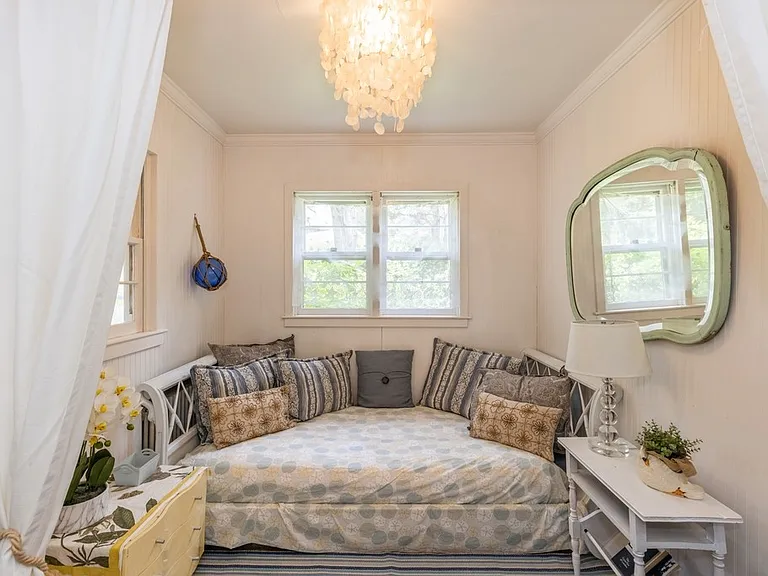 64 Towd Point Rd — Photo 7