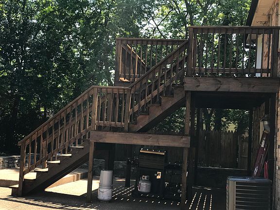 2nd image of 414 Clearwater Dr