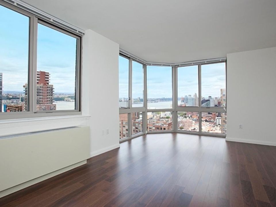 1st image of 700 W 42nd St #25