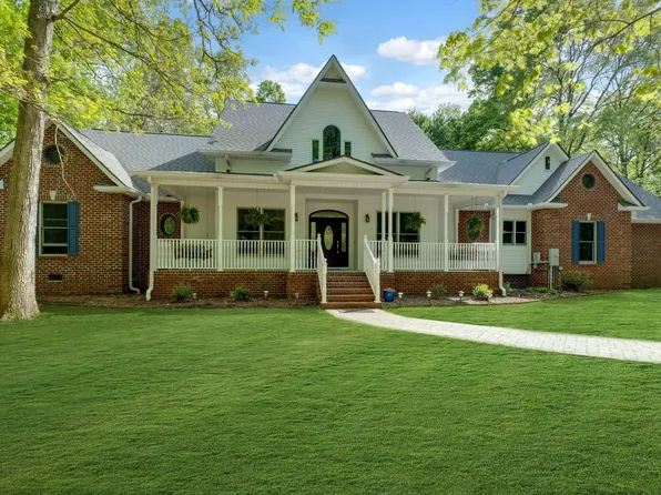 115 Rocky Dr, Dickson, TN 37055