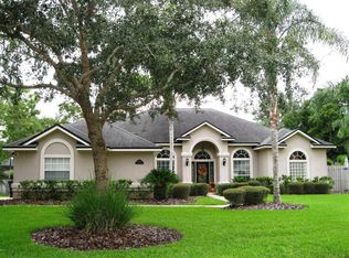 208 Elmwood Dr, Saint Johns, FL 32259