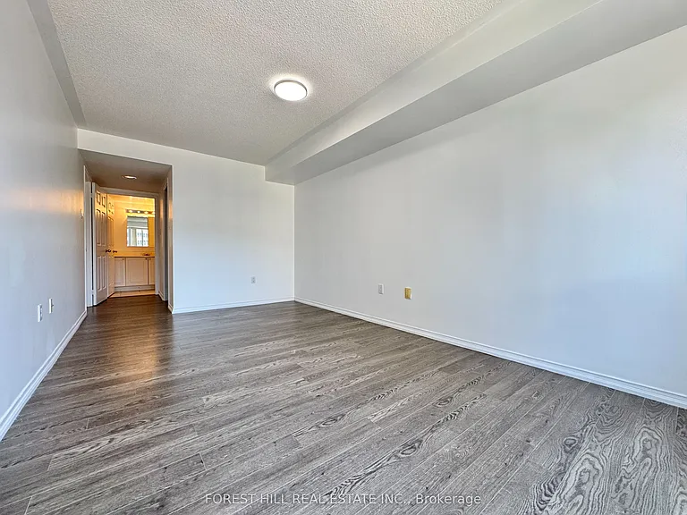 889 Bay St #810 — Photo 12
