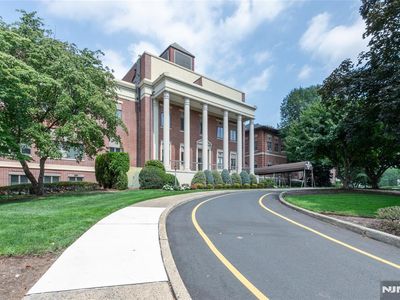 27 W Clinton Ave APT 3B, Tenafly, NJ, 07670