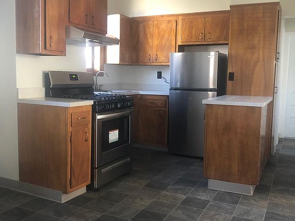 3rd image of 41 Columbia Ave Floor 1